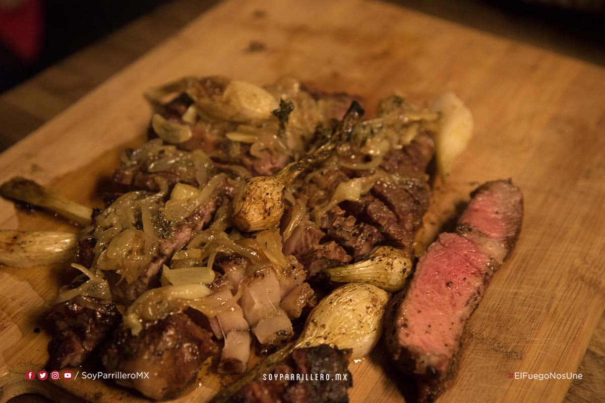 PORTERHOUSE EN MANTEQUILLA DE SHALLOT Y VINAGRE DE VINO TINTO | SMP