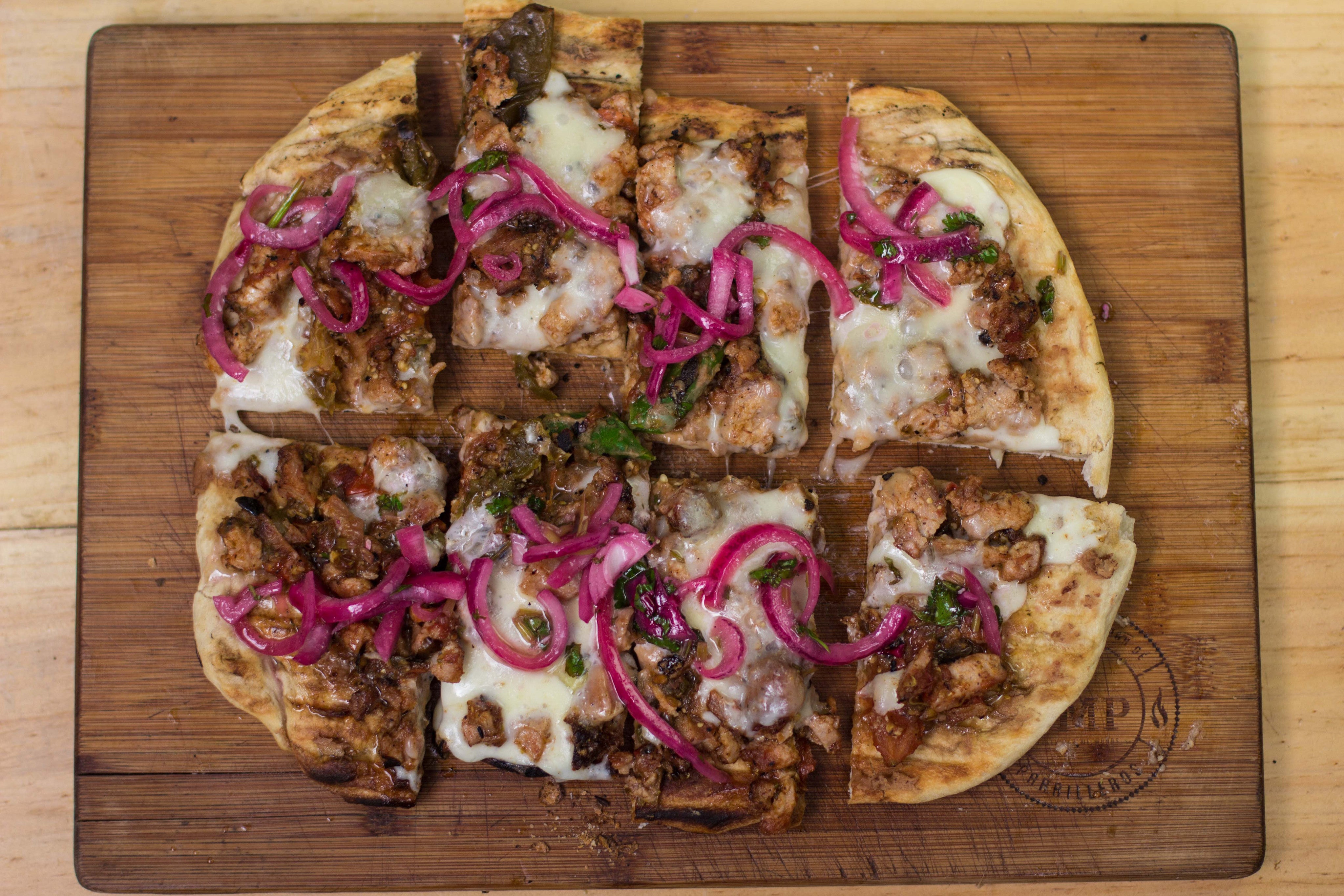 PIZZA DE MOLLEJA EN SALSA VERDE