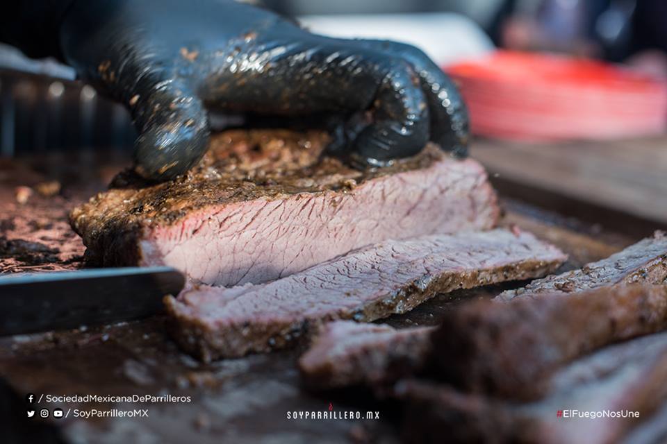BRISKET AHUMADO CON LEÑA DE MANZANO | SMP