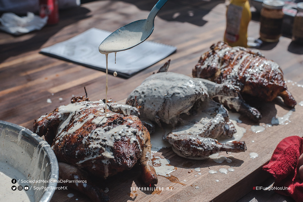 POLLOS AHUMADOS CON SALSA BBQ BLANCA | SMP