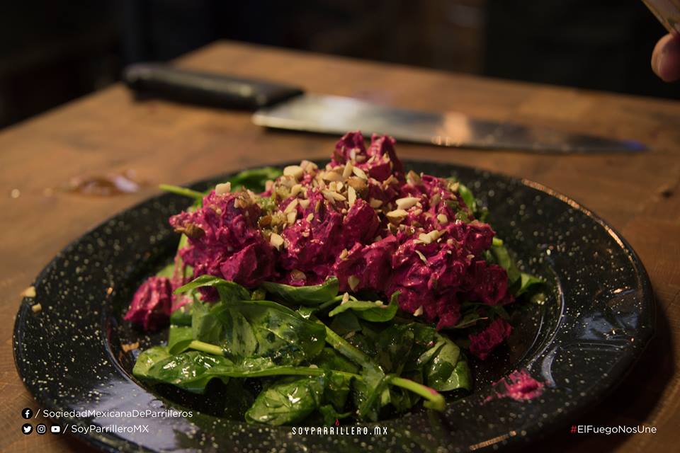 ENSALADA DE BETABEL ASADO CON ARÚGULA | SMP