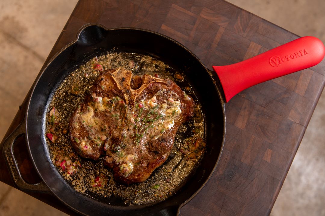 Porterhouse 1.5” con mantequilla compuesta