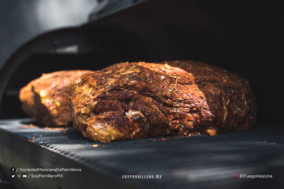 BOSTON BUTT AHUMADO CON LEÑA DE MANZANO | SMP