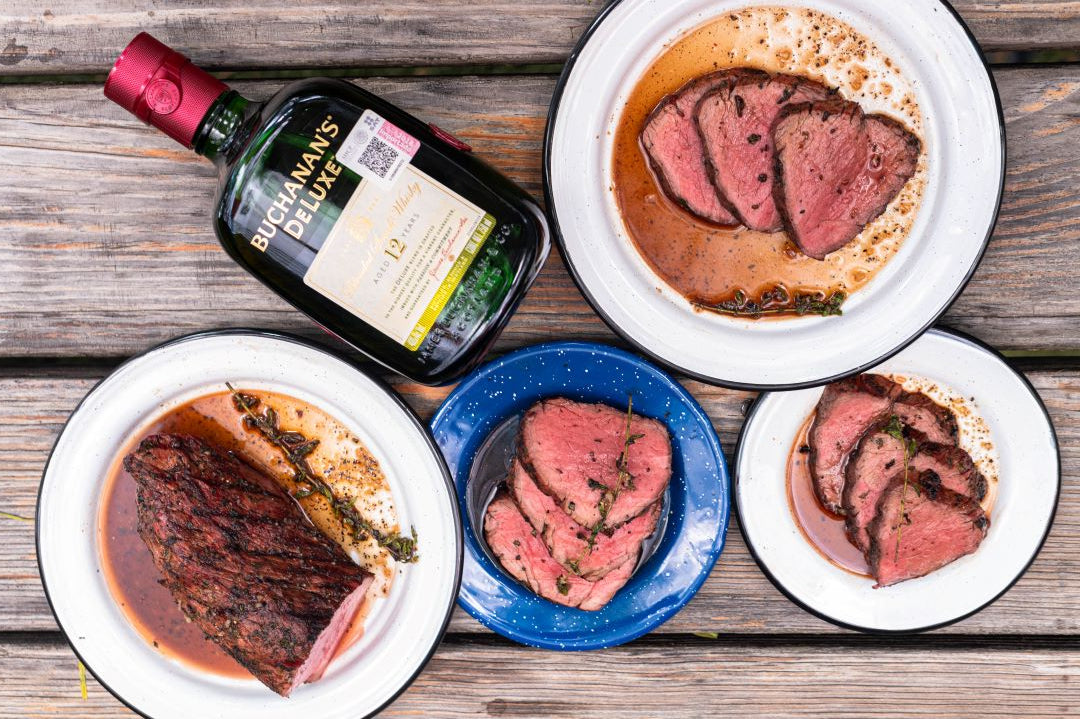 Filete de res con costra de hierbas a la pimienta flameado con whisky