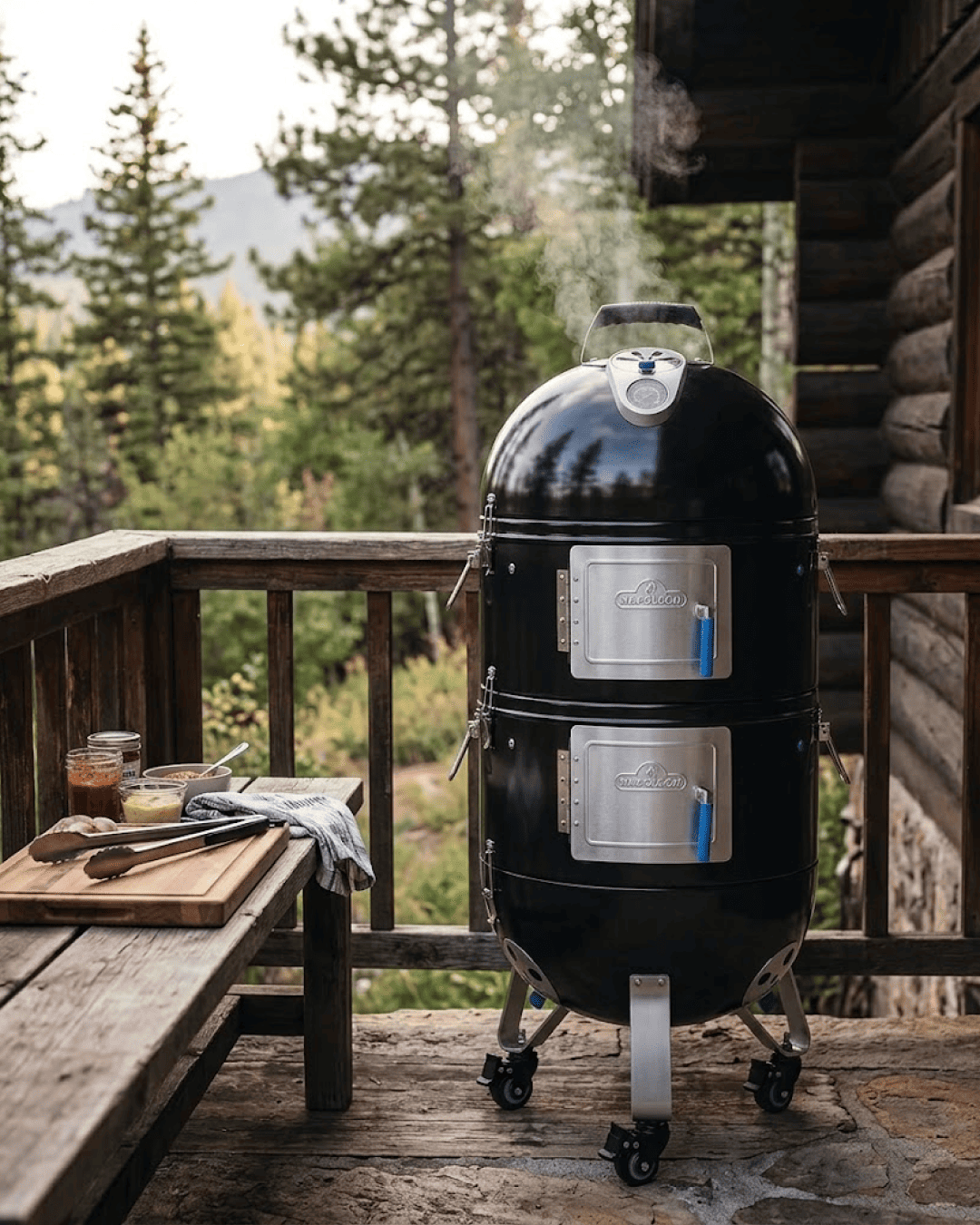 Napoleon Apollo® 18 Charcoal Water Smoker